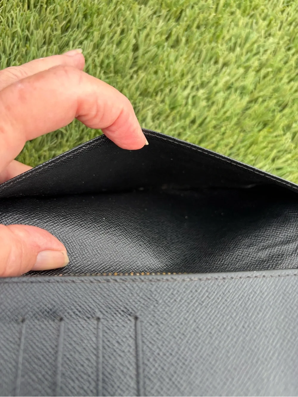 Auth Louis Vuitton Men’s Long Wallet Damier Check 2015 Date Code France Damaged